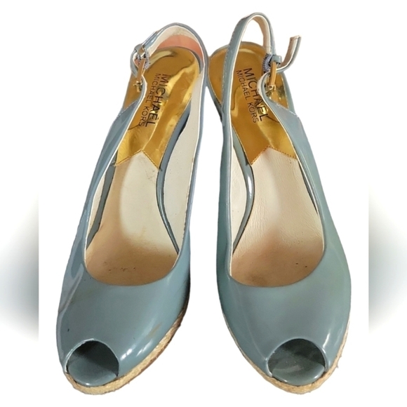 Michael Kors Women's Keegan Sling Back Patent Leather 4" Wedge Sandals 8M - Picture 10 of 10